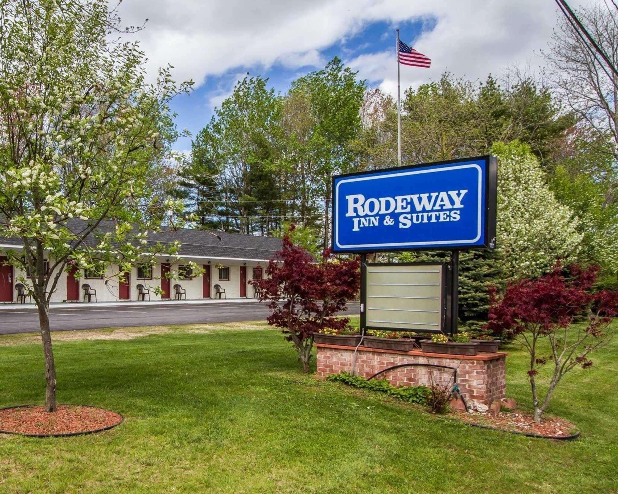Rodeway Inn & Suites Brunswick Near Hwy 1 Экстерьер фото