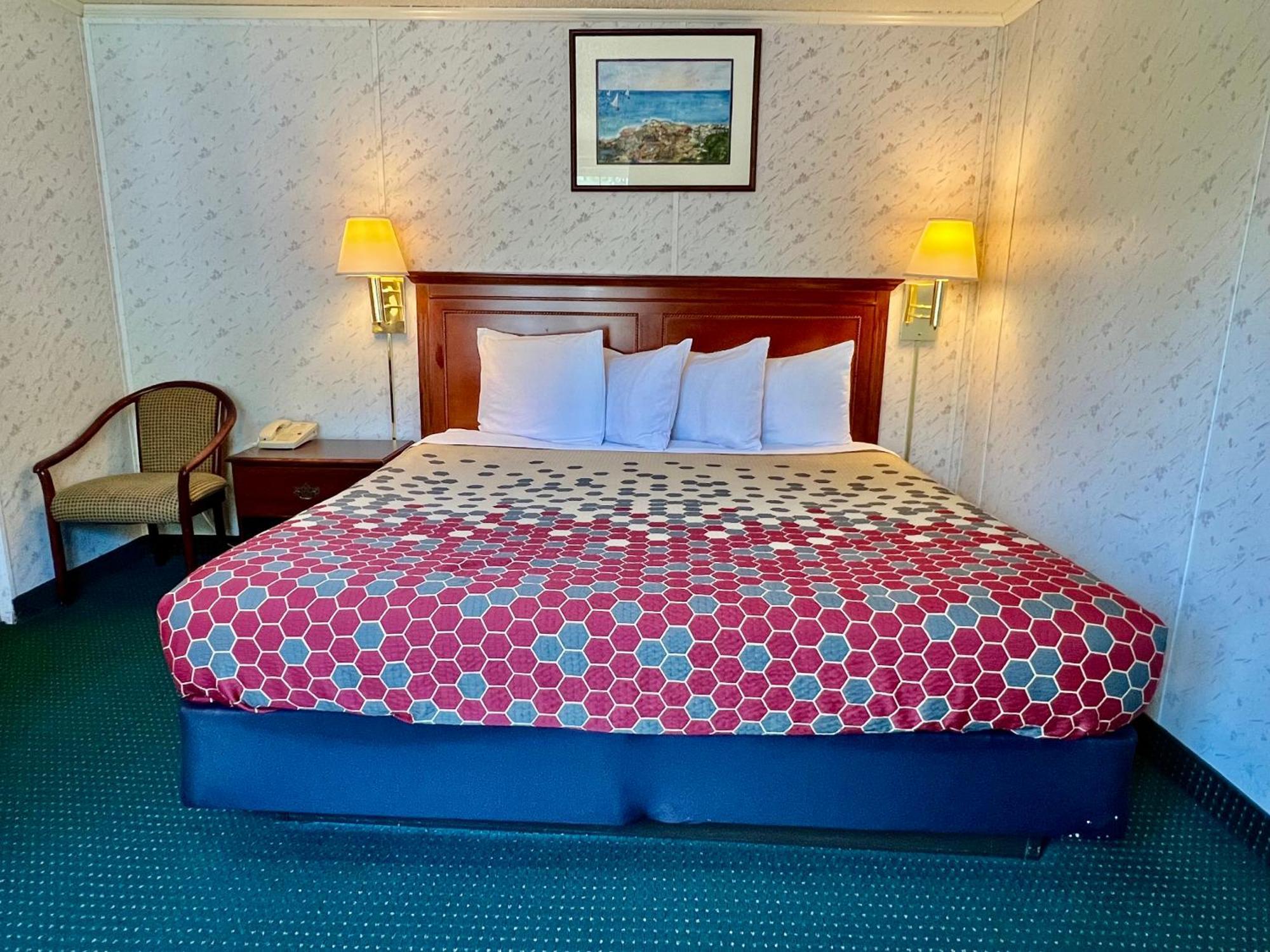 Rodeway Inn & Suites Brunswick Near Hwy 1 Экстерьер фото